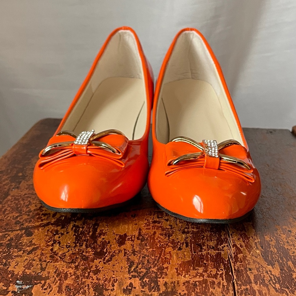 Orange shoes, size 8.5 - Picture 3 of 10